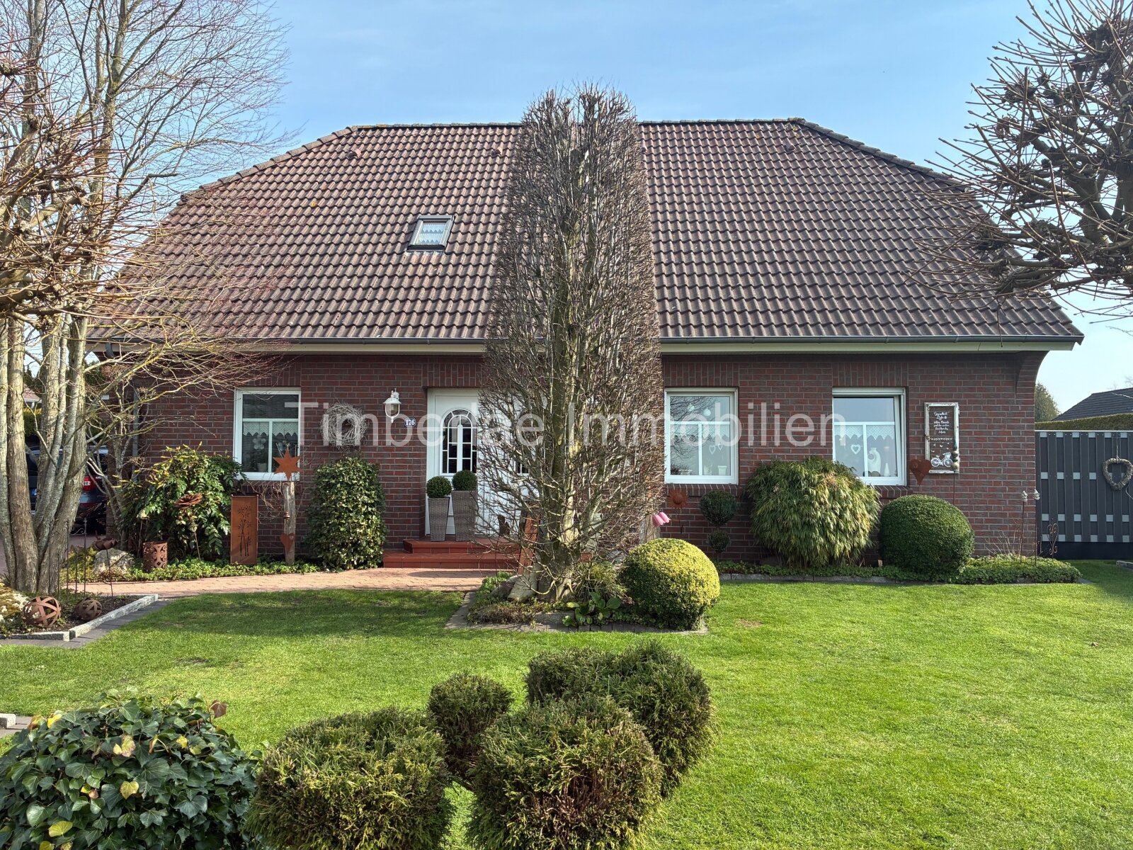 Großzügiges Einfamilienhaus in bester Lage – Wohnen, wo andere Urlaub machen Großzügiges Einfamilienhaus in bester Lage – Wohnen, wo andere Urlaub machen